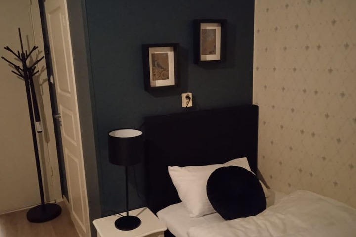 Room 19 of 27