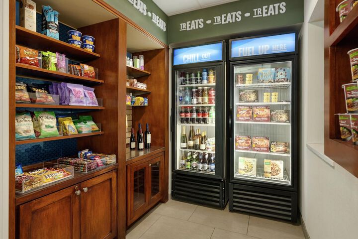Snack bar
