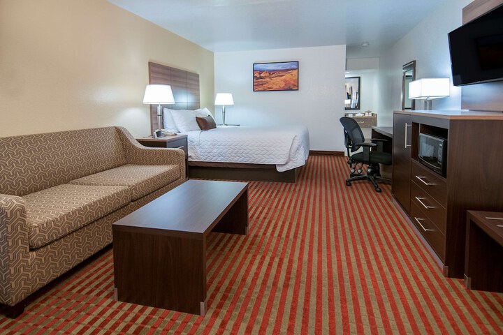 Room 21 of 35
