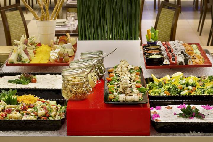 Dining 76 of 120