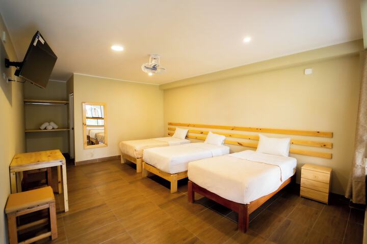 Room 9 of 36