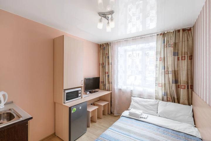 Room 7 of 10