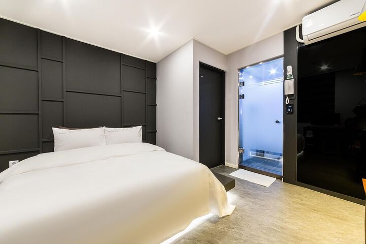 Room 86 of 155