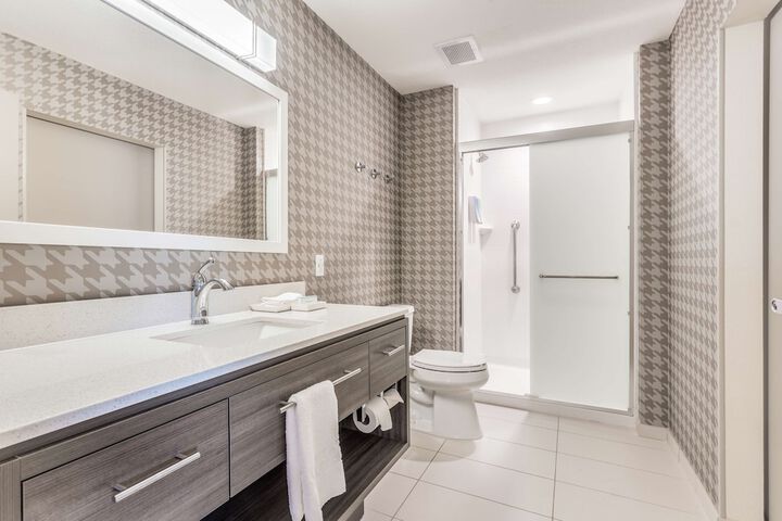 Bathroom shower