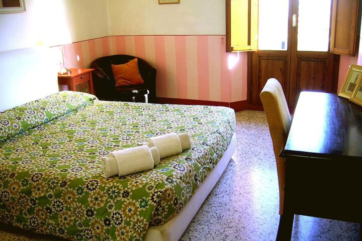 Room 16 of 23