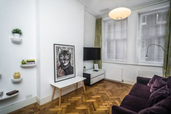 Room 25 of 29