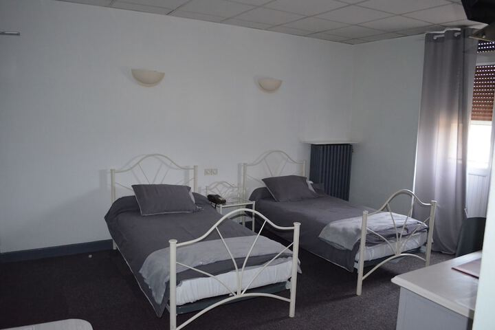Room 6 of 31
