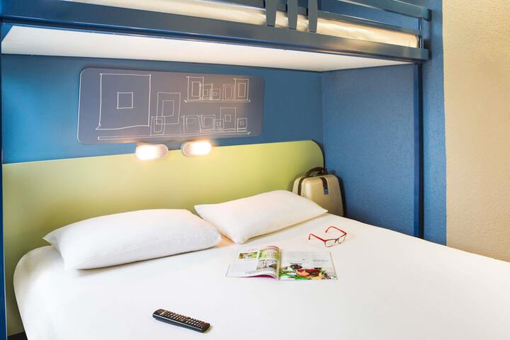 Room 15 of 39