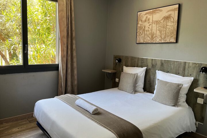 Room 17 of 43