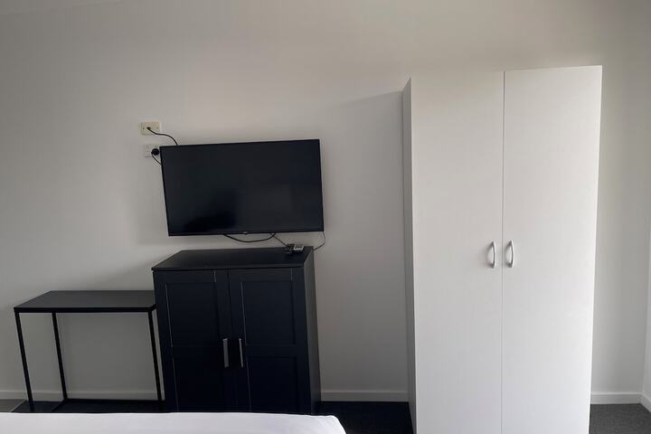 Room 27 of 45