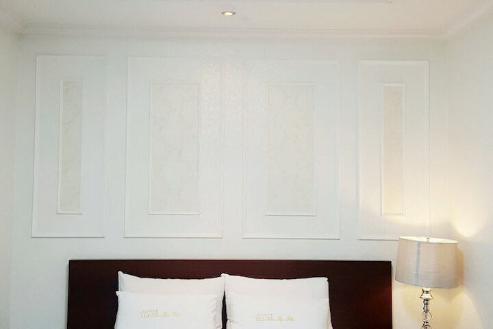 Room 22 of 78