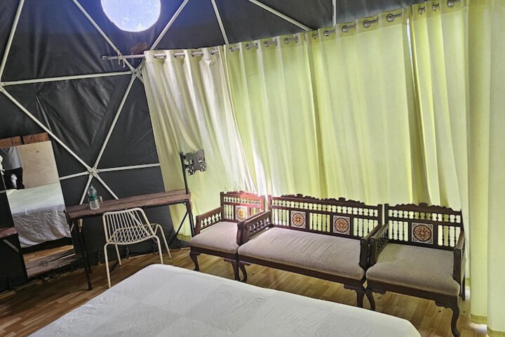 Room 3 of 5