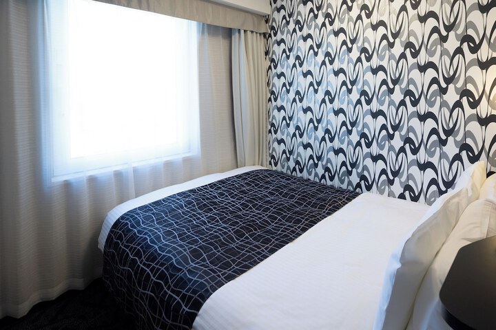 Room 10 of 47