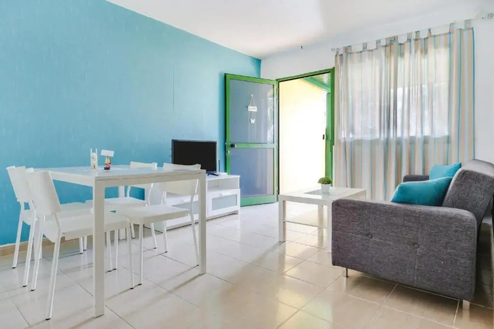 Room 3 of 11