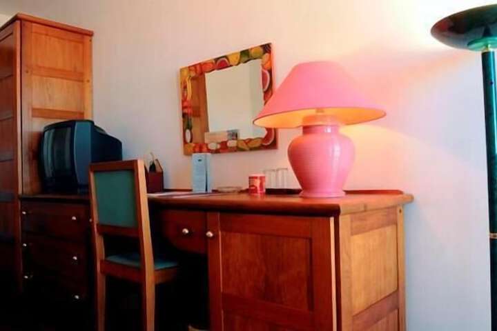 Room 18 of 38
