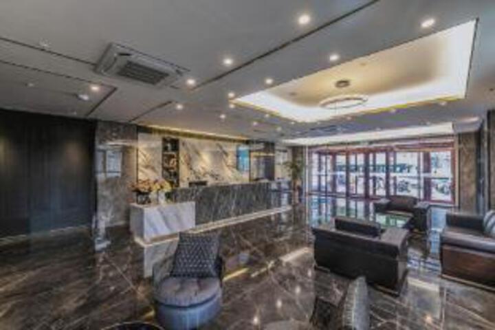 Lianfu Hotel