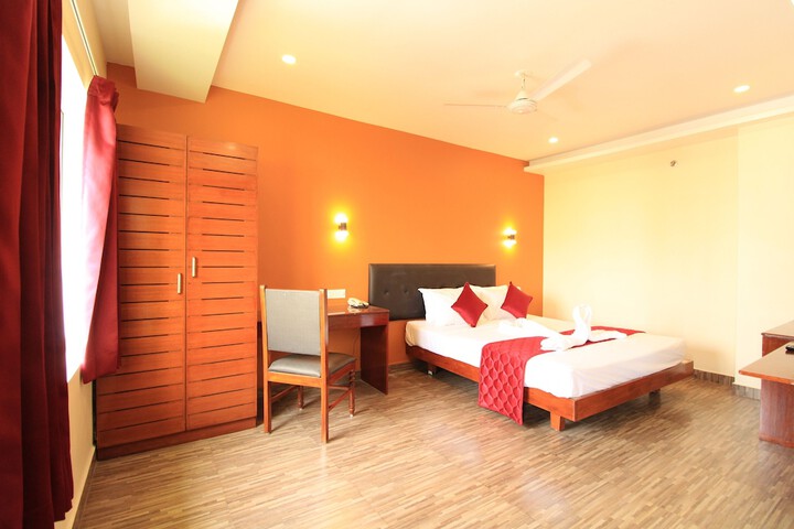 Room 7 of 26