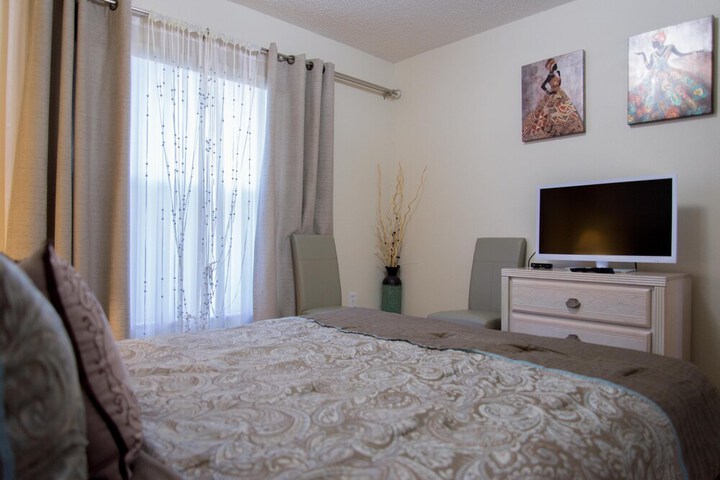 Room 5 of 17