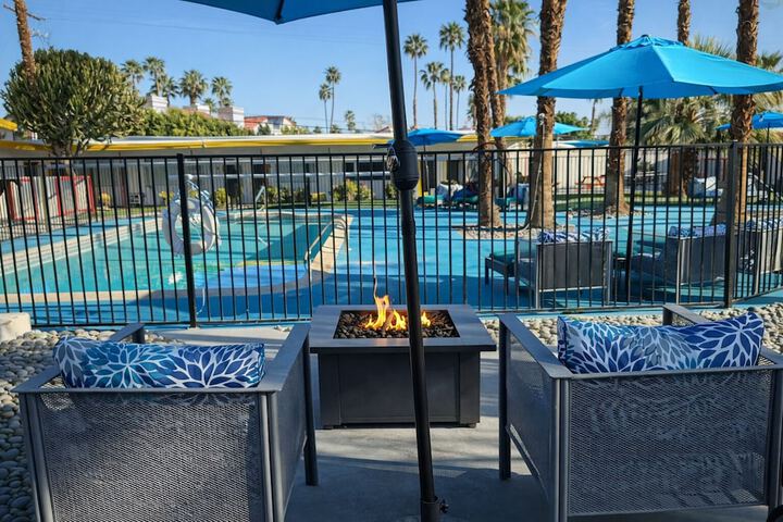 Pool 54 of 65