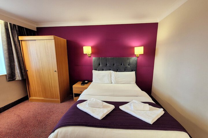 Room 19 of 64