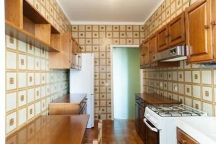 Room 16 of 16