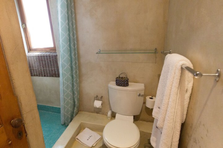 Room 32 of 55