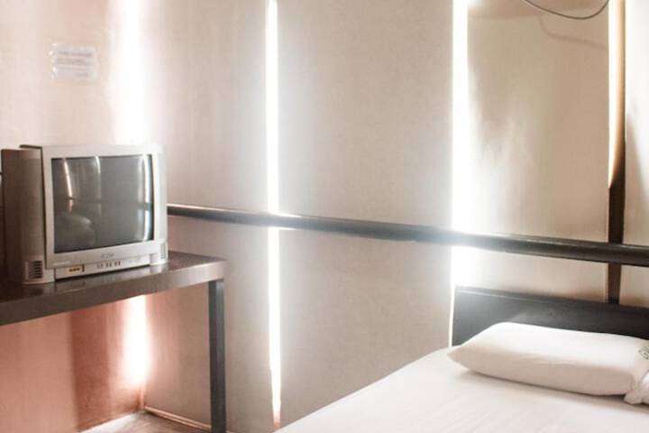 Room 20 of 31