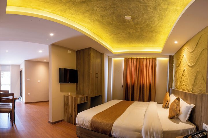 Room 16 of 60