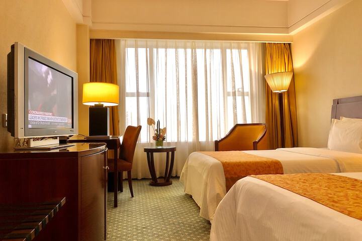 Room 6 of 23