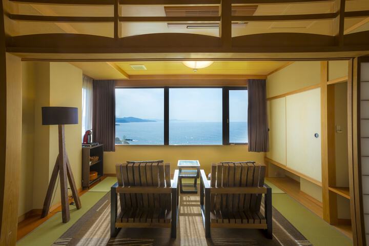 Room 14 of 73