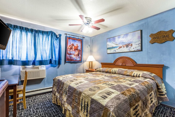 Room 15 of 48