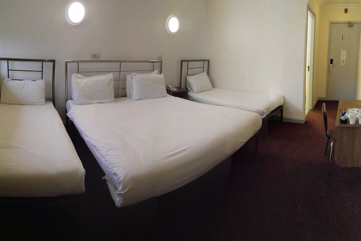 Room 89 of 236