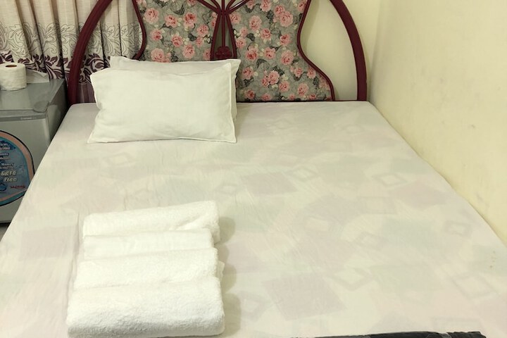 Room 3 of 11