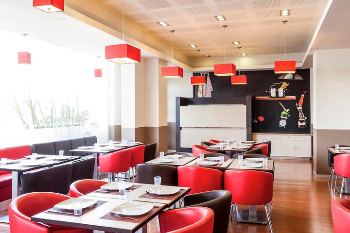 Dining Photos