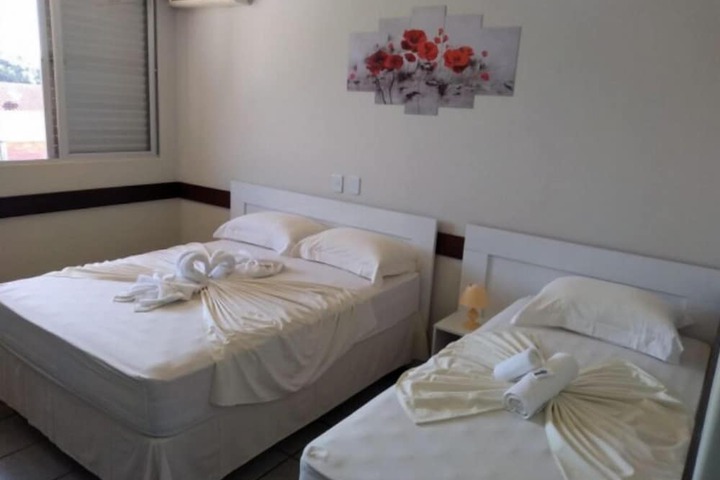 Room 3 of 52