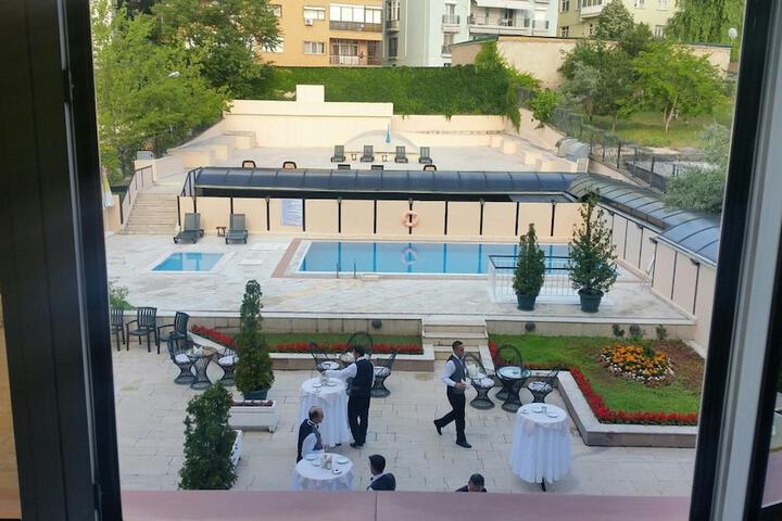 Pools & Facilities