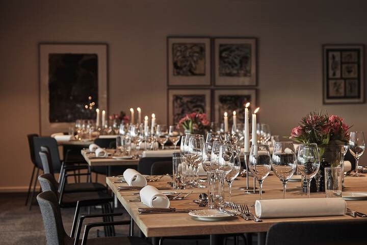 Dining 40 of 60