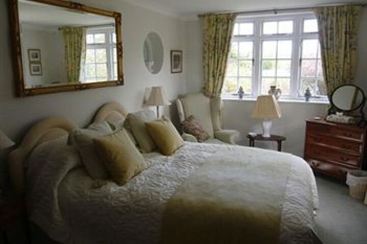 Room 5 of 13
