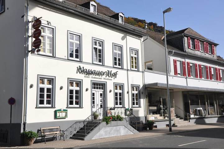 Nassauer Hof Hotel &  Weinwirtschaft in Sankt Goarshausen