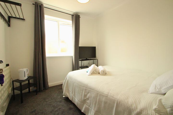 Room 8 of 17