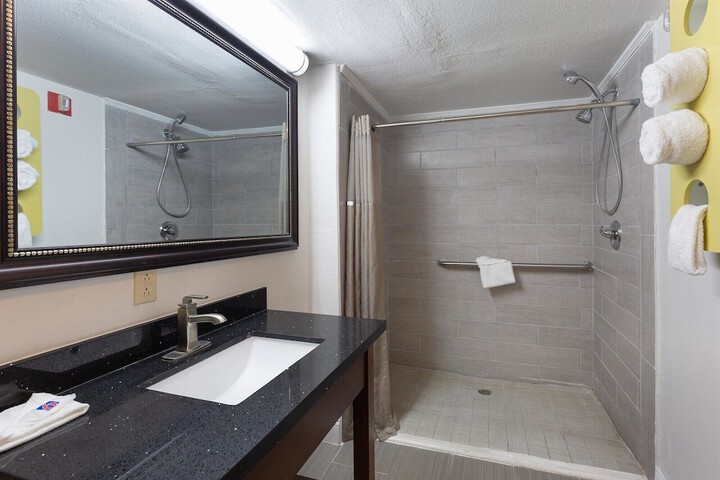 Room 20 of 29