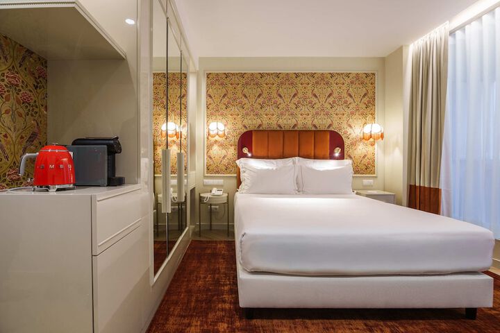 Room 18 of 44