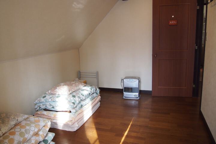 Room 6 of 46