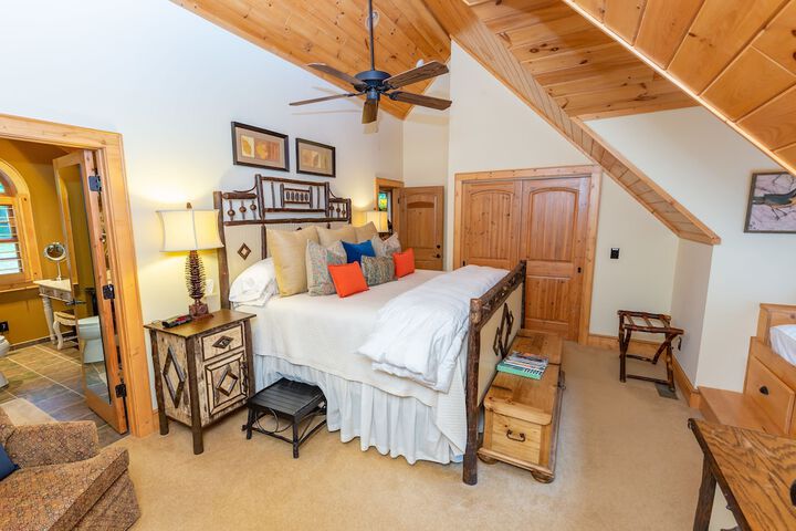 Room 10 of 42