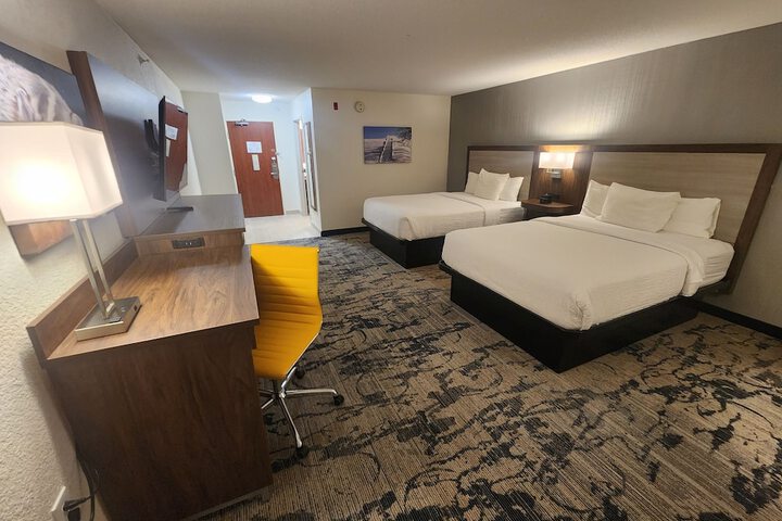 2 Double Beds Pet Friendly Room (8 of 9)