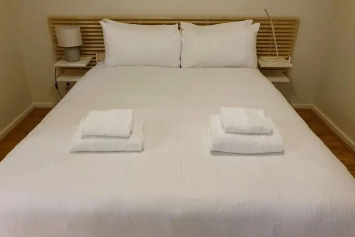 Room 2 of 26