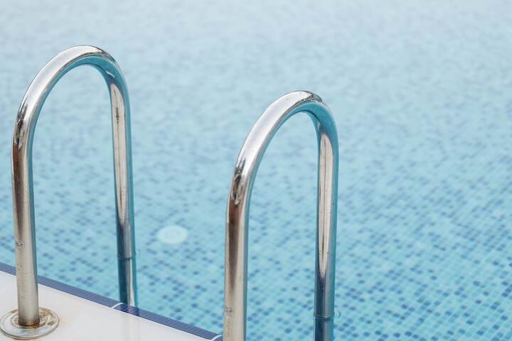 Pool Hotel