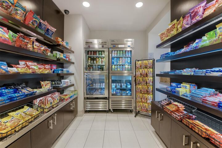 Snack bar