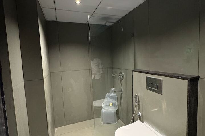 Room 20 of 28