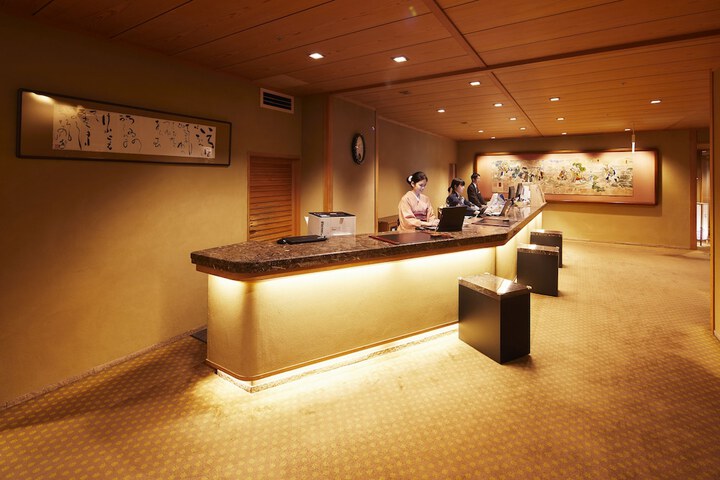 Hotel Interior 7 of 118